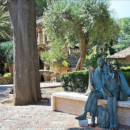 Taormina Джардини-Наксос
