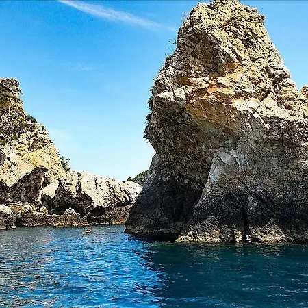 Taormina Апартаменты *